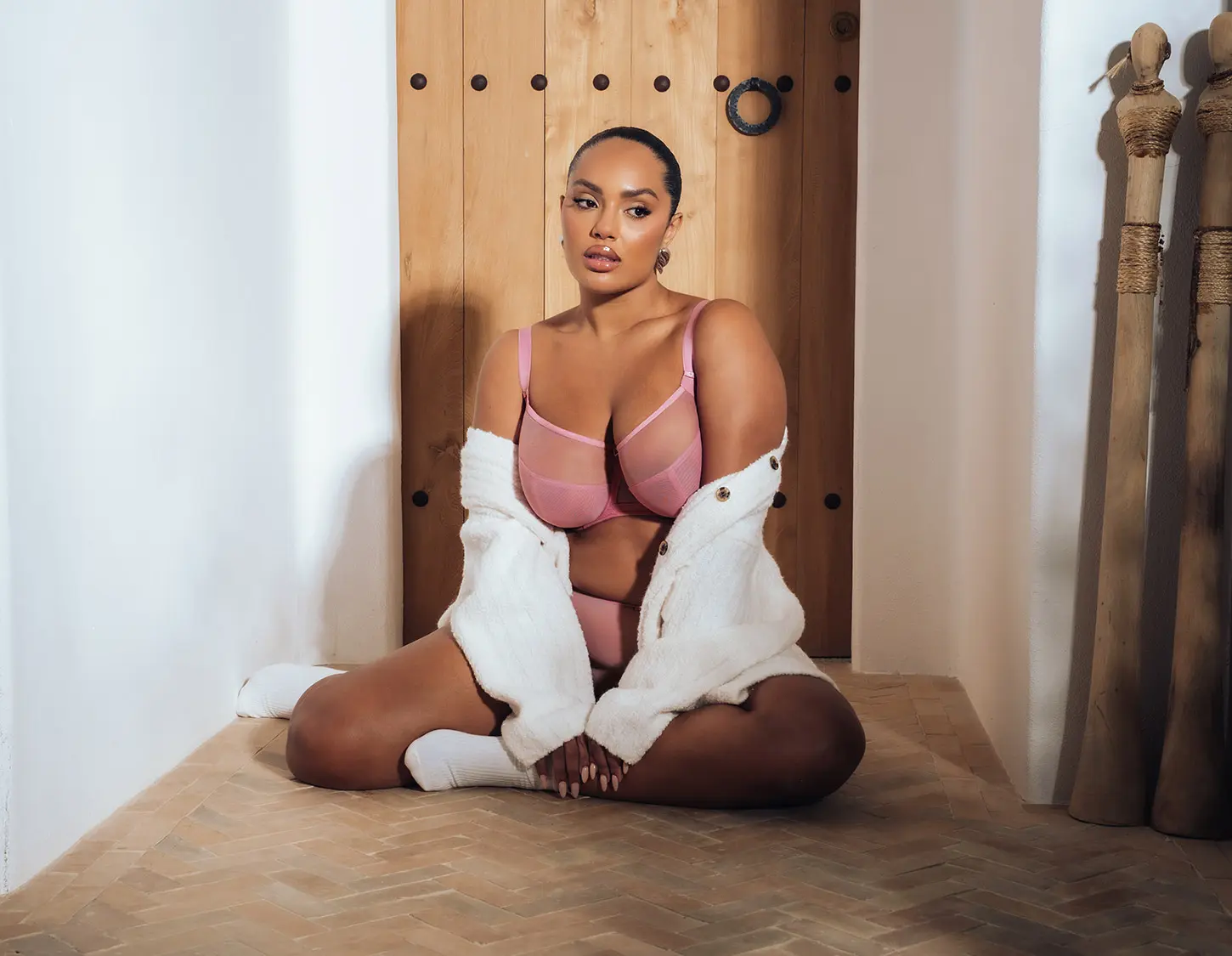 Curvy_hero_1